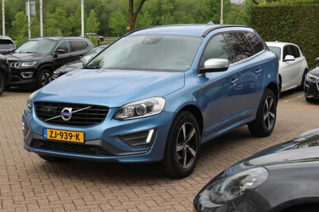 Volvo XC60 (2017) thumbnail 6