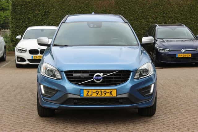 Volvo XC60 (2017) thumbnail 8