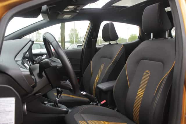 Ford Fiesta (2018) thumbnail 4