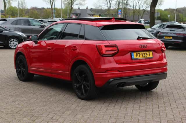 Audi Q2 (2017) thumbnail 3