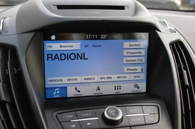 Ford Kuga (2018) thumbnail 19