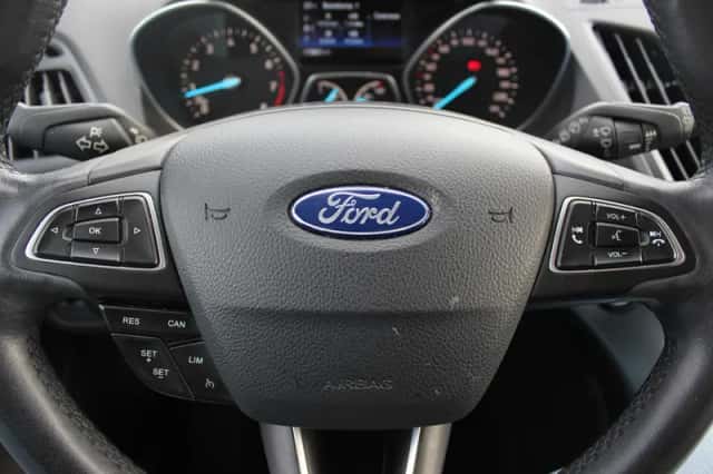 Ford Kuga (2018) thumbnail 28