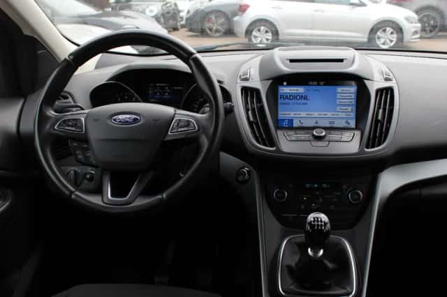 Ford Kuga (2018) thumbnail 9