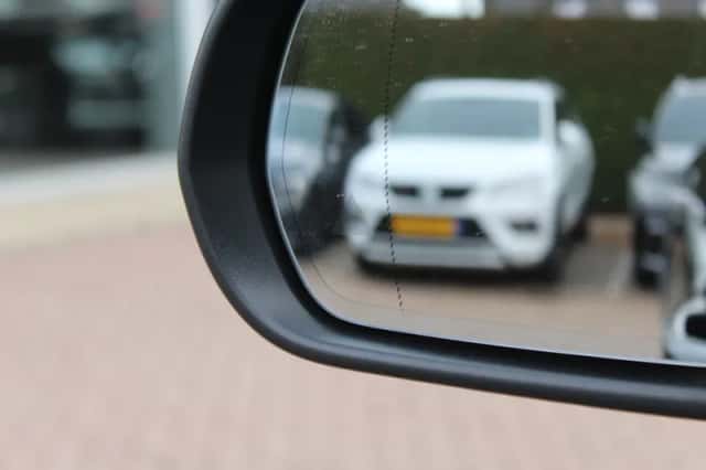 Mercedes-Benz EQA (2021) thumbnail 29