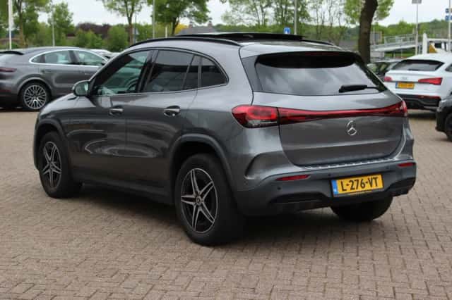 Mercedes-Benz EQA (2021) thumbnail 4