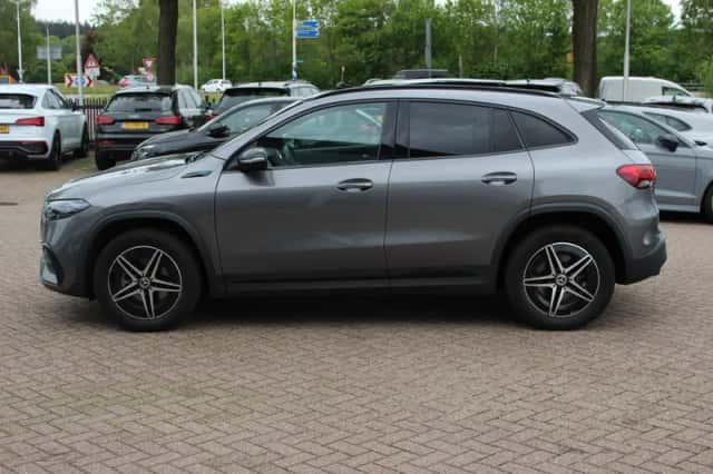 Mercedes-Benz EQA (2021) thumbnail 8