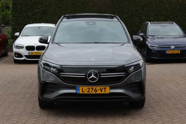 Mercedes-Benz EQA (2021) thumbnail 9
