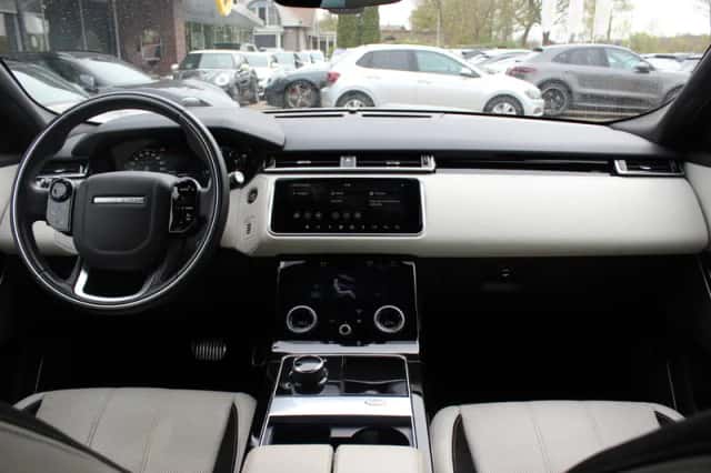 Land Rover Range Rover Velar (2019) thumbnail 2