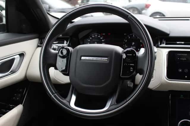 Land Rover Range Rover Velar (2019) thumbnail 17