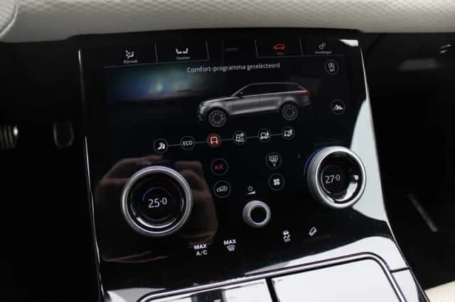 Land Rover Range Rover Velar (2019) thumbnail 26