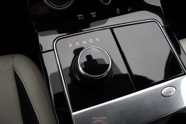 Land Rover Range Rover Velar (2019) thumbnail 29