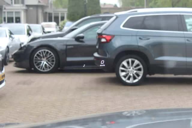 Mercedes-Benz EQC (2020) thumbnail 30