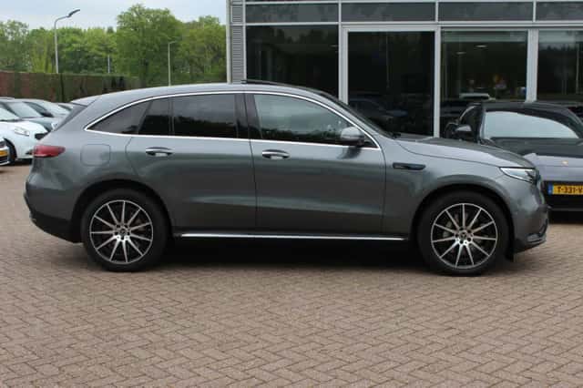 Mercedes-Benz EQC (2020) thumbnail 6