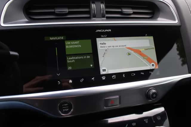 Jaguar I-Pace (2018) thumbnail 18