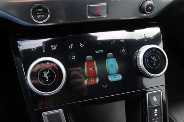 Jaguar I-Pace (2018) thumbnail 20