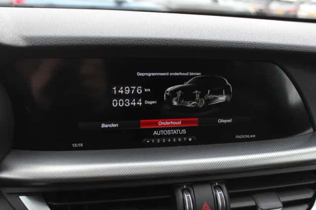 Alfa Romeo Stelvio (2020) thumbnail 27