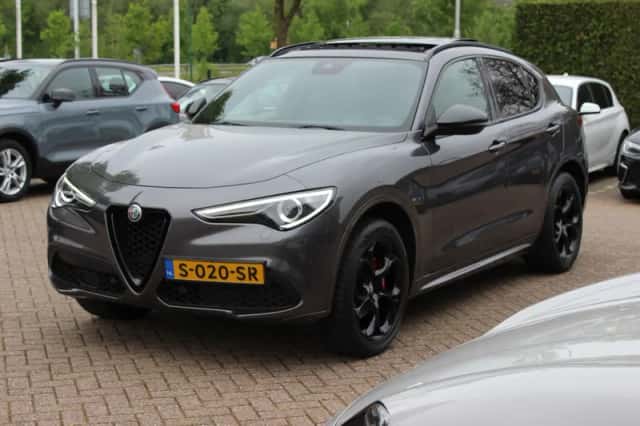 Alfa Romeo Stelvio (2020) thumbnail 6