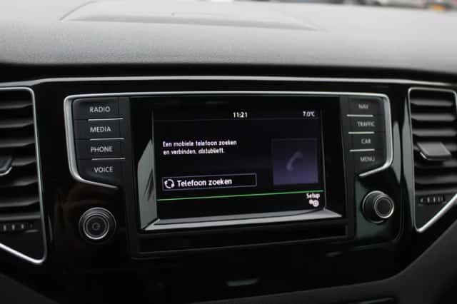 Volkswagen Golf (2014) thumbnail 25