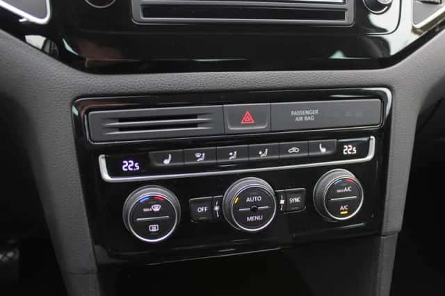 Volkswagen Golf (2014) thumbnail 28