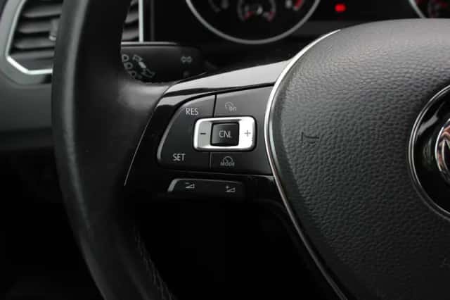 Volkswagen Golf (2014) thumbnail 30