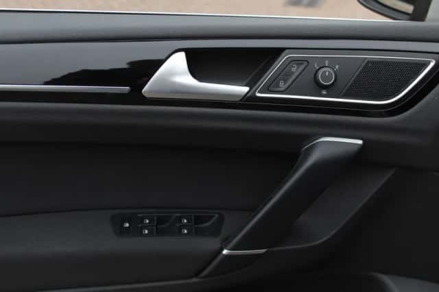 Volkswagen Golf (2014) thumbnail 33