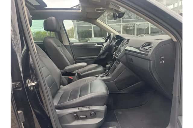 Volkswagen Tiguan (2016) thumbnail 11