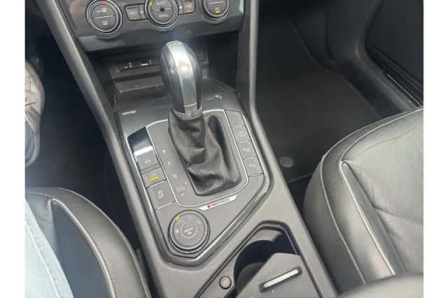 Volkswagen Tiguan (2016) thumbnail 18