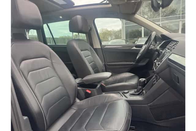 Volkswagen Tiguan (2016) thumbnail 10