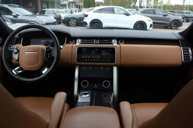 Land Rover Range Rover (2018) thumbnail 2