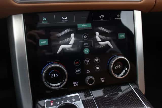 Land Rover Range Rover (2018) thumbnail 30