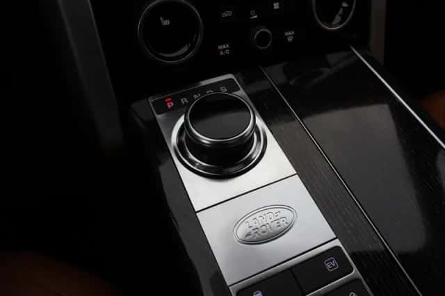 Land Rover Range Rover (2018) thumbnail 31
