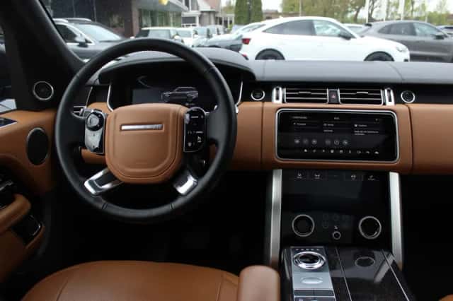 Land Rover Range Rover (2018) thumbnail 9