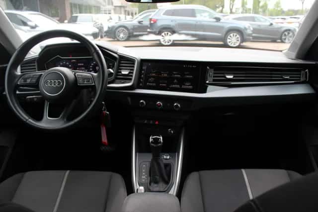 Audi A1 (2021) thumbnail 2