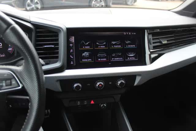 Audi A1 (2021) thumbnail 18