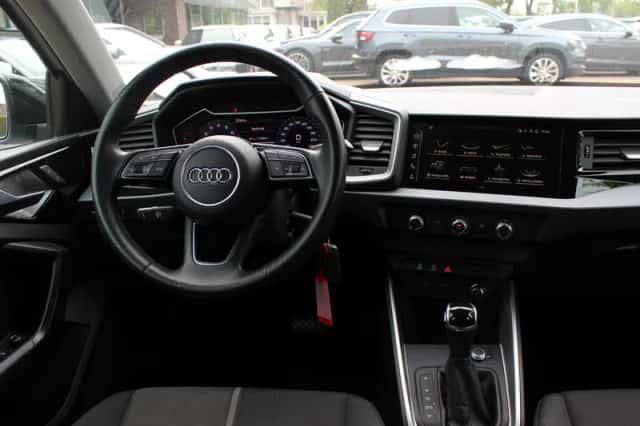 Audi A1 (2021) thumbnail 9