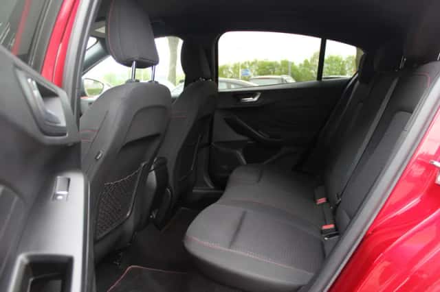 Ford Focus (2019) thumbnail 11