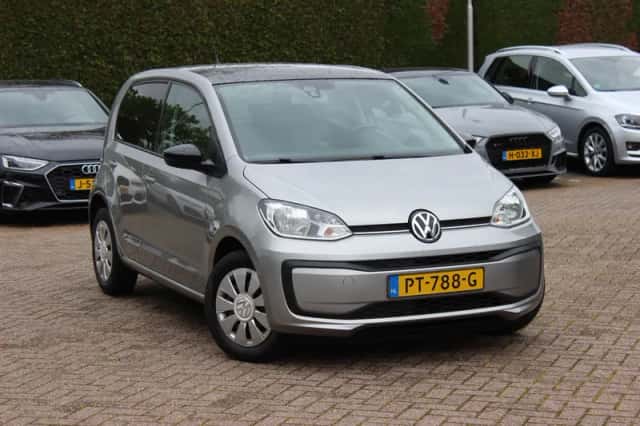 Volkswagen Up! (2017)