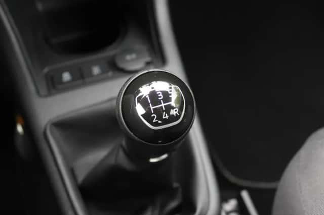 Volkswagen Up! (2017) thumbnail 29