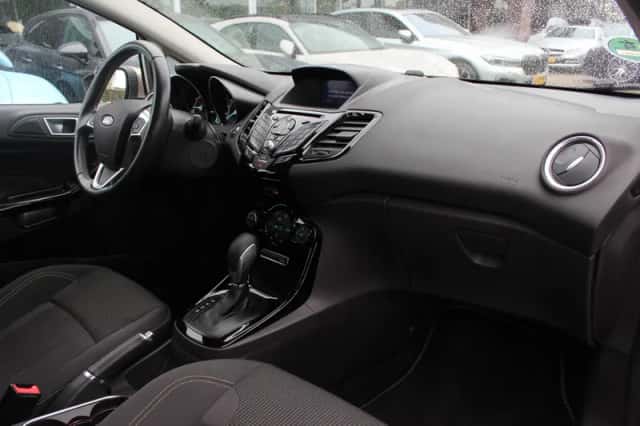 Ford Fiesta (2017) thumbnail 13