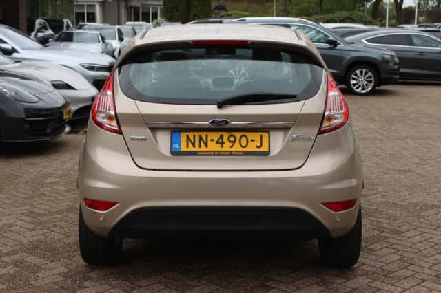 Ford Fiesta (2017) thumbnail 15