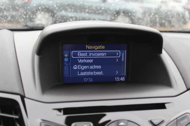 Ford Fiesta (2017) thumbnail 21