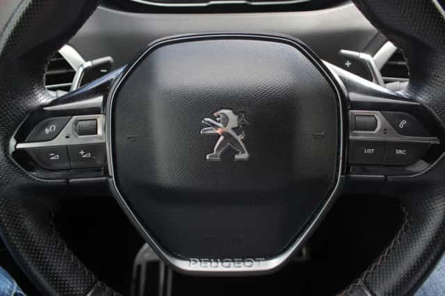 Peugeot 3008 (2017) thumbnail 27