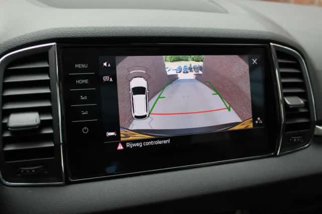 Škoda Karoq (2019) thumbnail 22