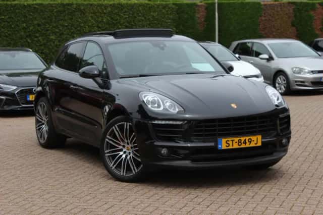 Porsche Macan (2018) thumbnail 1
