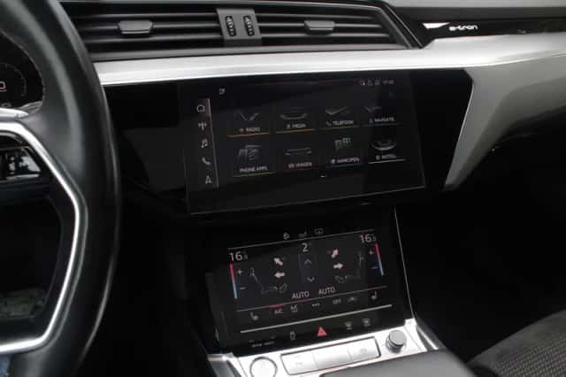 Audi e-tron (2020) thumbnail 11