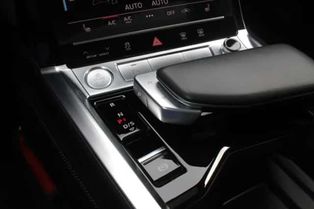 Audi e-tron (2020) thumbnail 19