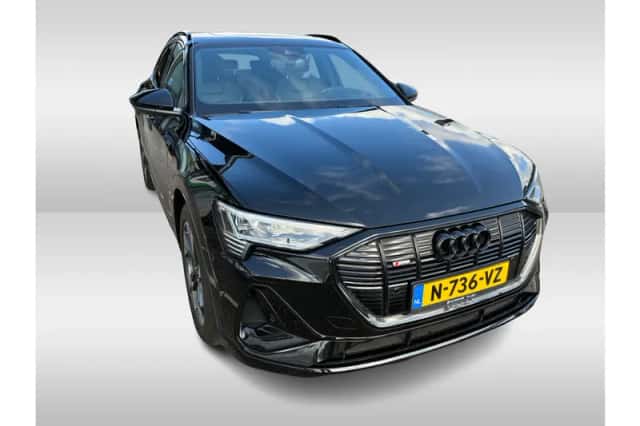 Audi e-tron (2020) thumbnail 6