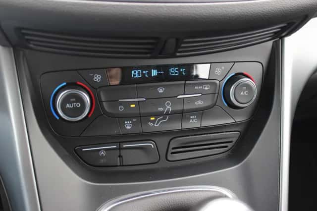 Ford Kuga (2019) thumbnail 27
