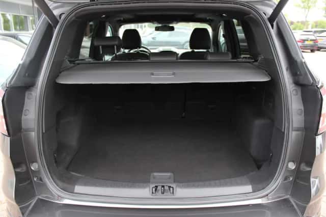 Ford Kuga (2017) thumbnail 16