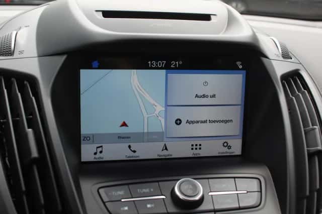 Ford Kuga (2017) thumbnail 22